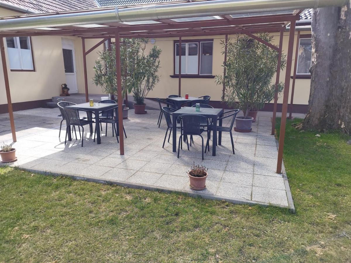 Tartos Szegfu Vendeghaz, Maganszallas Tazlar Exteriör bild