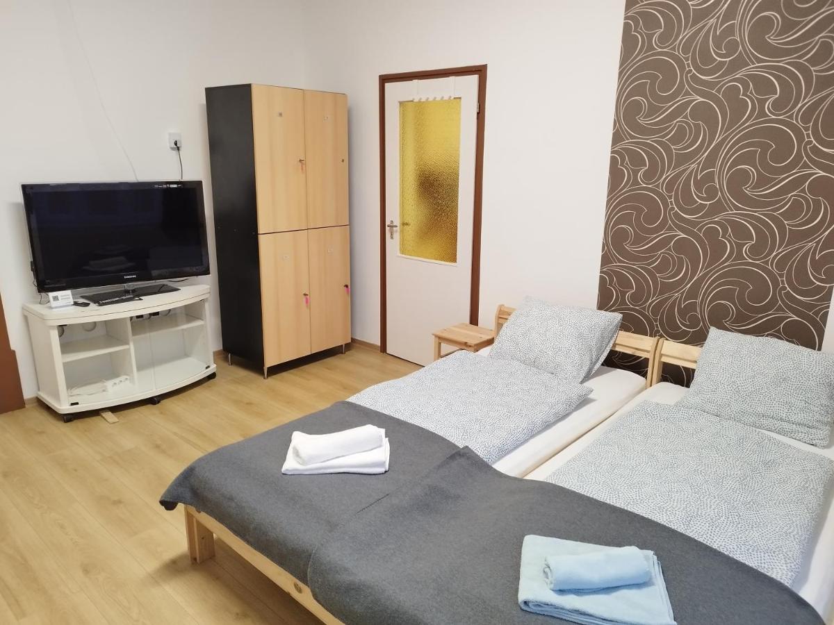 Tartos Szegfu Vendeghaz, Maganszallas Tazlar Exteriör bild