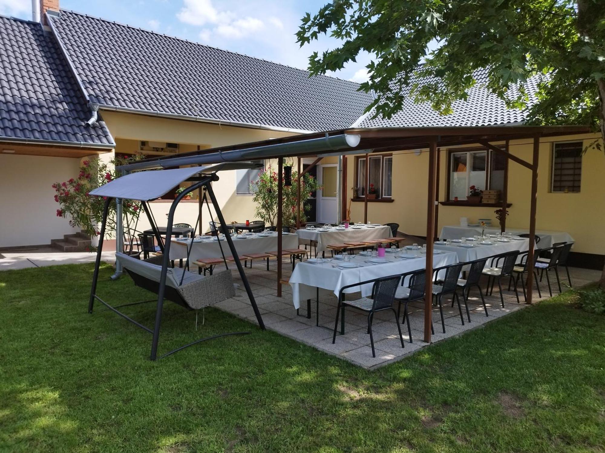 Tartos Szegfu Vendeghaz, Maganszallas Tazlar Exteriör bild